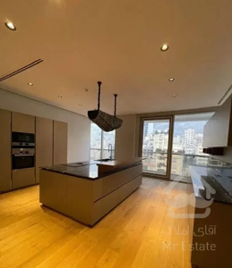 زیر سیزدهم ولنجک ۱۸۵ متر فول مشاعات