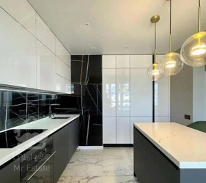 آپارتمان ۱۶۰متر شیک و تمیز باغ غدیر