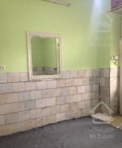 ٤٠متریکخوابه طبقه همکف باحیاط مسقف ومشجرنزدیک مترو