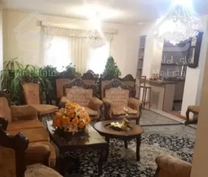 سعادت آباد ۱۴۲ متر، مجتمع کوهستان