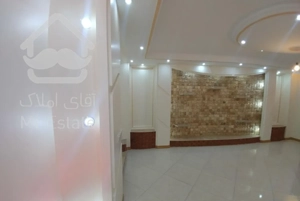 116متر کاشانی بهنام فول 6ساله رو به آفتاب