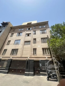 ۷۸ متر سالن پرده خور تاپ لوکیشن