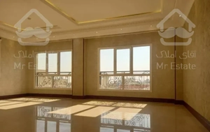 ۱۷۰ متر ۳خوابه ،نوساز ،۴باغ