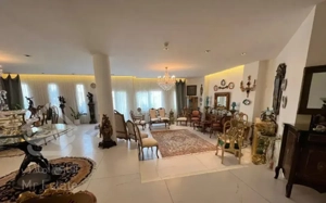 ۸۲ متر ظفر لوکیشن عالی