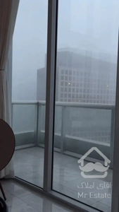 برج هوشمند در کنار دریاچه