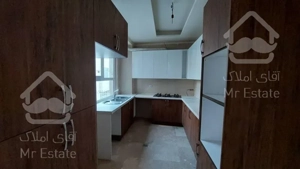 90 متر پاسداران