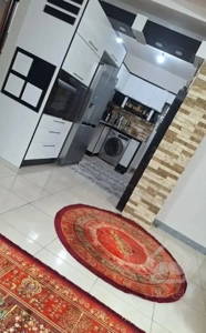 آپارتمان تک واحدی از ساختمان سه طبقه