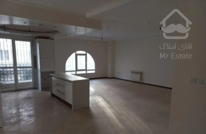 آپارتمان ۱۳۰ متر  سه خوابه کلیدنخورده