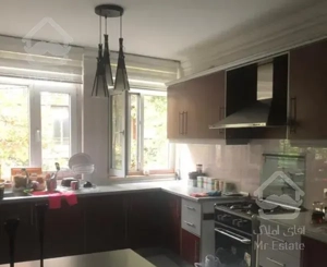 ۶۰ متر شمال کاخ  جای نیاوران