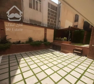 ۱۵۰متر۳خواب مستر۱۰۰مترحیاط اختصاصی (بهار شمالی)