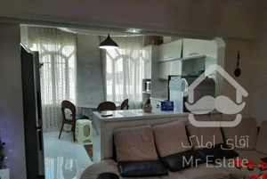 ۸۱ متری فردوس شقایق با امکانات رو به آفتاب