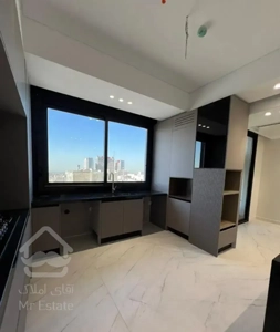 ۹۵ متر کلید نخورده خطی رو به آفتاب هجرت