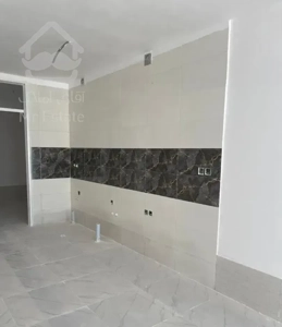 فروش طبقه دوم از منزل ویلایی در کرونی