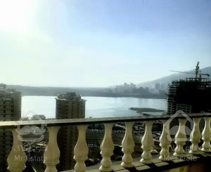 ۱۳۰ متری ۳ خواب ویو ابدی دریاچه چیتگر منطقه۲۲