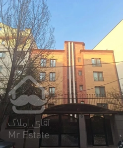 ۱۰۰متر شمال ابن سینا