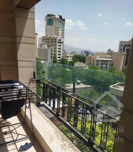 ۱۹۱ متر اقامت لوکس با ویوی سبز در قلب محمودیه