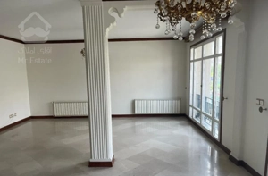 اپارتمان ۱۴۰ متری سه خواب