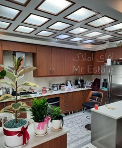 ۱۷۰ متر ۳خوابه/۹ساله/رو به آفتاب