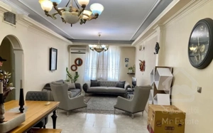 ۸۱ متری / سالن پرده خور / تاپ لوکیشن