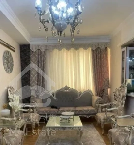 واحد نقلی / پذیرایی مربع/ سالن پرده خور