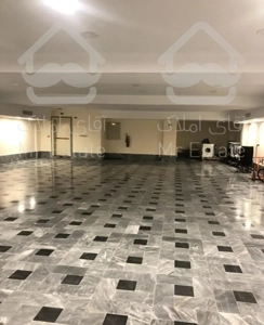 انبار نوساز / با موقعبت بر بلوار / فلت