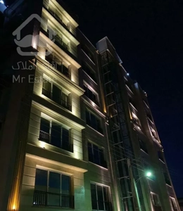 فروش آپارتمان ۱۳۰ متری خ آزادی محمودآباد