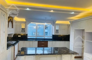 آپارتمان ١٣٠ متر اقبال روبه آفتاب