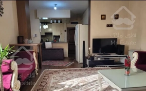 57 متری خیابان درختی