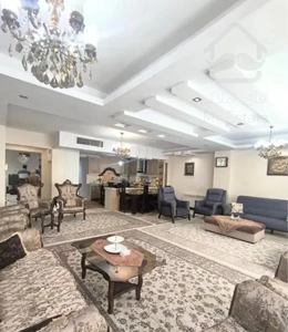 معاوضه و فروش۲۰۰متر غرب فلکه۳ تراورتن تکواحدی