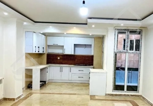 ۴۷متر/ فول امکانات/ رو به آفتاب