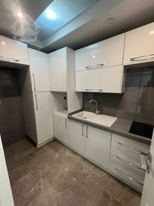 فروش 100 متری پاسداران