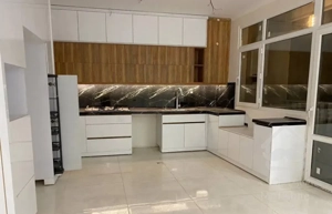 آپارتمان۱۳۰متری/ بازسازی شده/هنرستان هفت تیر صارمی