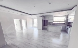 ۱۳۰ متر ۳ خواب/ویو ابدی/بازسازی شده