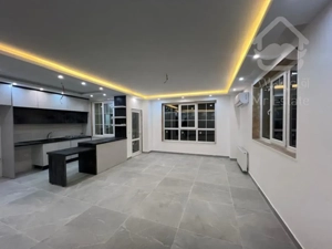 فروش آپارتمان ۱۰۷متری پاسداران