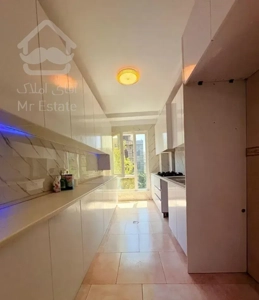 ۶۵ متر فول امکانات