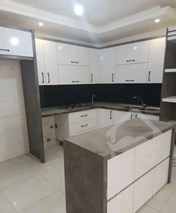 آپارتمان همکف تخلیه دوخواب