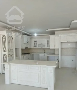 ۸۱ متری اقبال