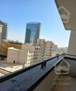 آپارتمان 132متر/3خ/جنوبی فول/تعزیرات