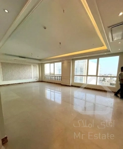 ۱۴۵ متر سه خواب/ فول امکانات/ سهروردی جنوبی