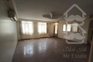 آپارتمان ۸۲ متری جمالزاده شمالی