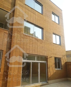 آپارتمان با حیاط اختصاصی سیمرغ با پارکینگ( صفر )