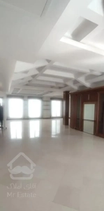 سوهانک کوی یاس ۲۳۶متر ۳خوابه فول مشاعات