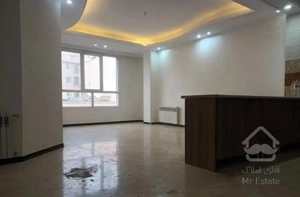 آپارتمان ۸۵ متر ۲خواب / لوکس و تمیز/ فوری زیر قیمت