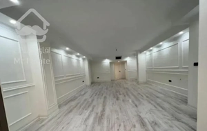 آپارتمان ۱۰۷ متری دو خواب (آلاله شرقی)