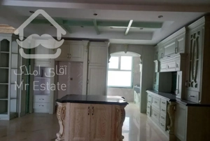 آپارتمان ۱۷۵ متر دو پارکینگ