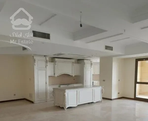 ۱۵۰ متر فول مشاعات و خوش پلن