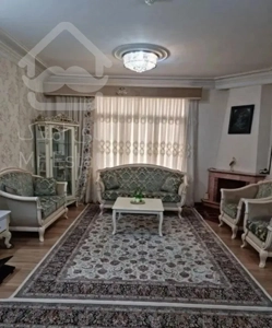 فروش آپارتمان ۹۰ متری دو خواب محلاتی