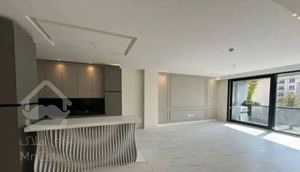 ۹۵ متر / سرتاسر نور و دیزاین / پلانی بی نظیر