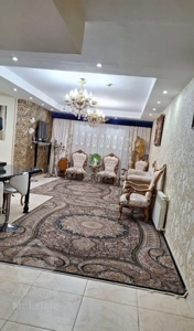 آپارتمان ، ۱۱۷ متری نزدیک دریاچه، سه خوابه