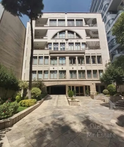 الهیه 310 متر / فول مشاعات آبی / 2 پارکینگ سندی